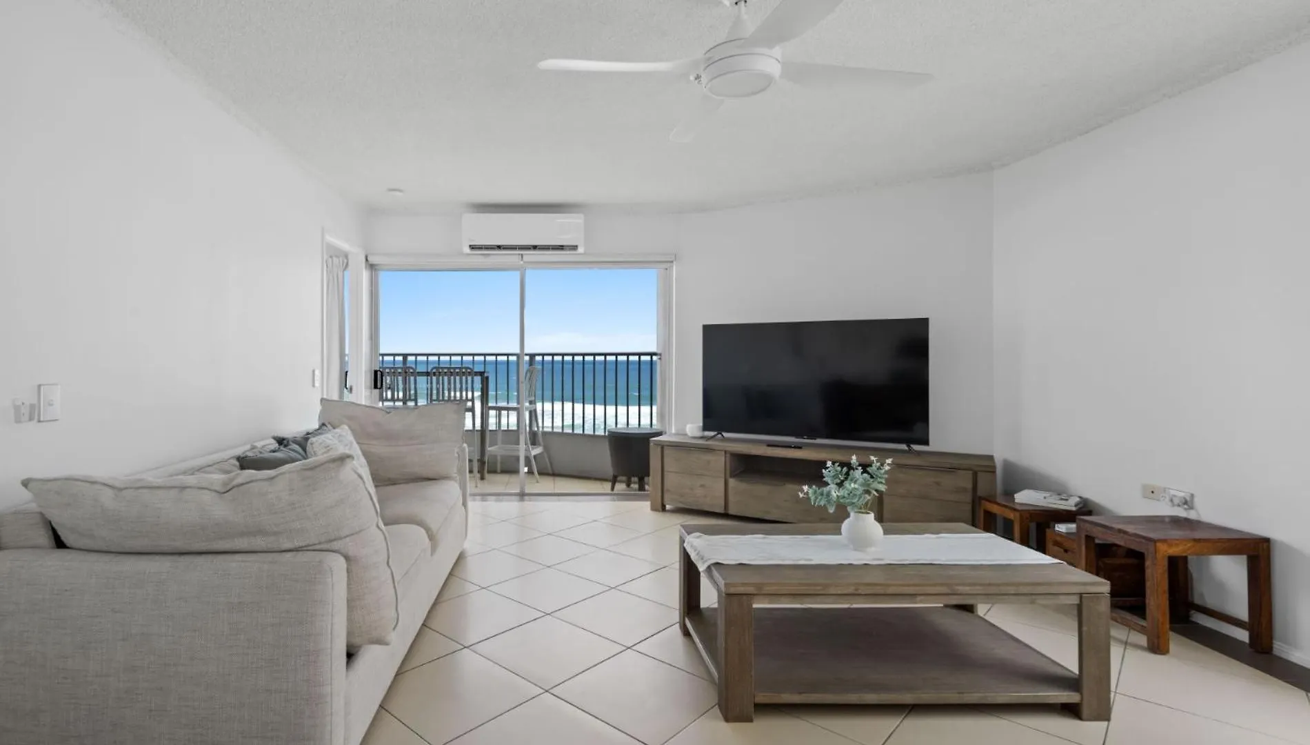 Absolute Beachfront Apartment In Paradise Gold Coast Austrália